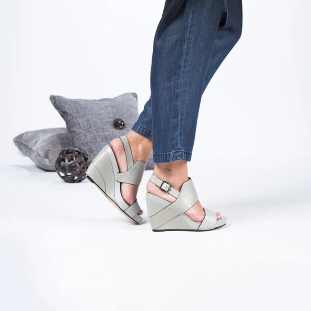 Naked Feet Gray  leather wedge sandals size 10